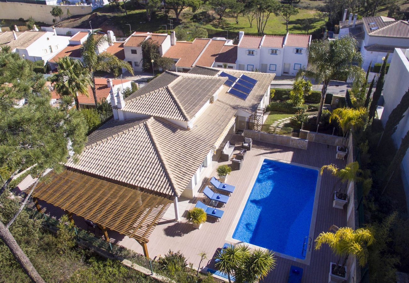 Villa en Albufeira - Villa Joy | 4 Dormitorios | a Pie de la Playa | Olhos de Água