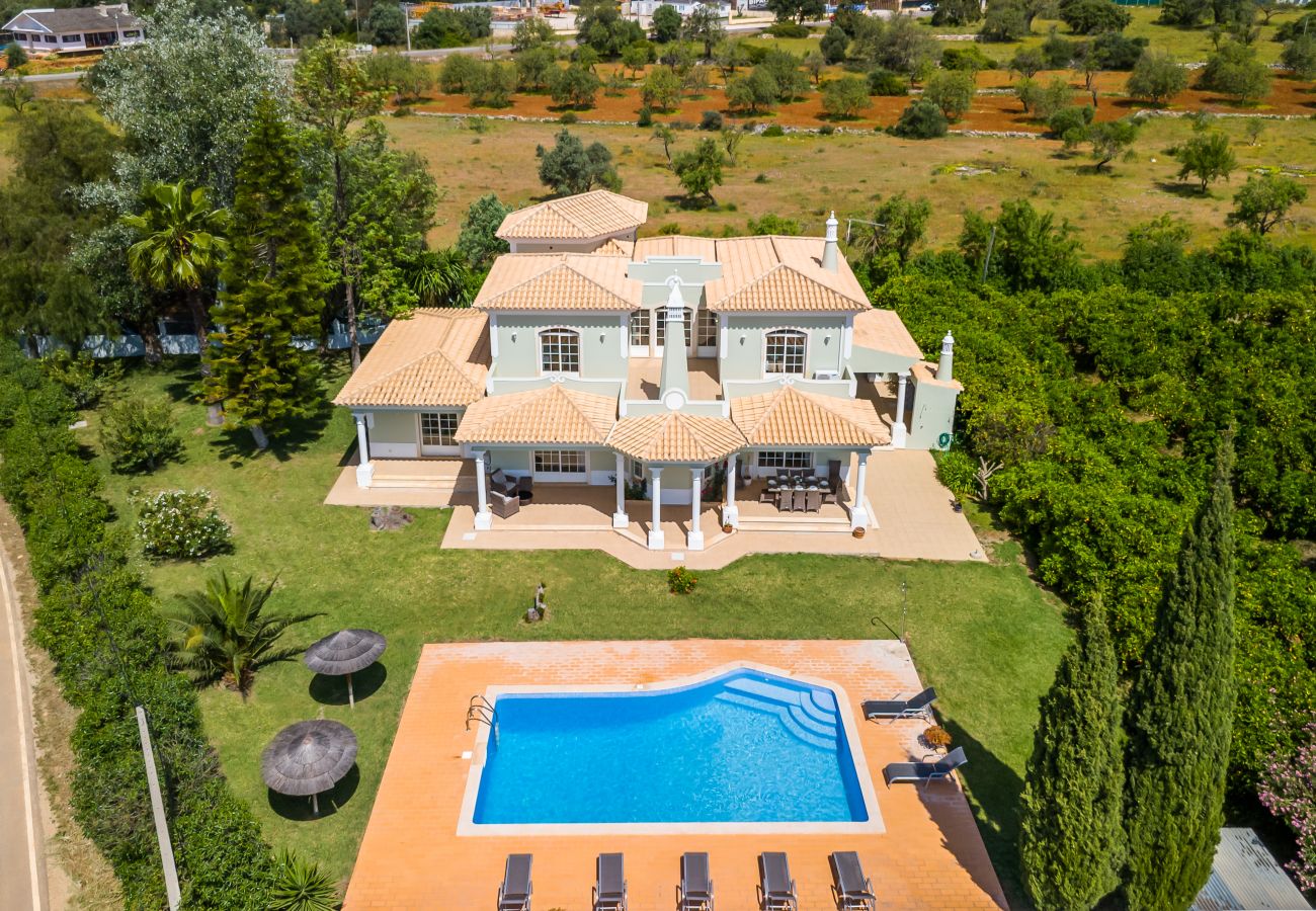 Villa en Boliqueime - Quinta das Laranjeiras | 4 Dormitorios | Casa en el Campo | Boliqueime