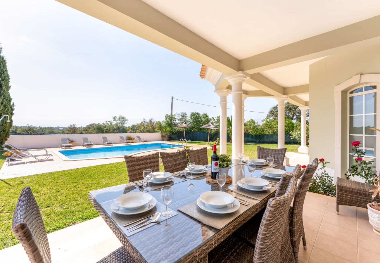 Villa en Boliqueime - Quinta das Laranjeiras | 4 Dormitorios | Casa en el Campo | Boliqueime