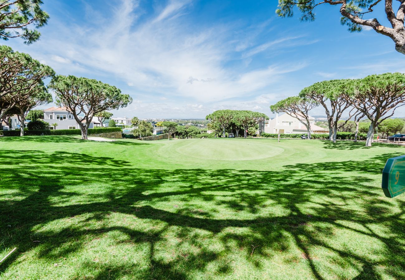 Villa en Vale do Lobo - Casa da Alegria