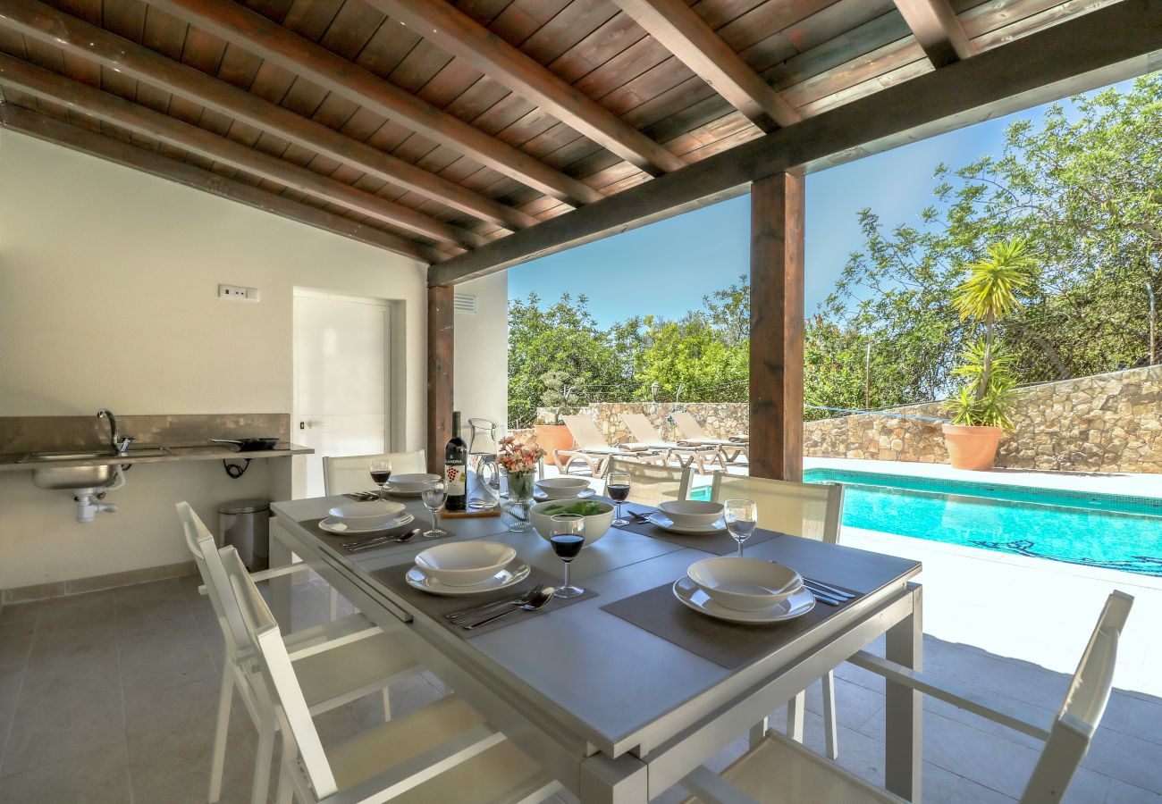 Villa en Loulé - Villa Redonda | 3 Dormitórios | Campo | São Brás