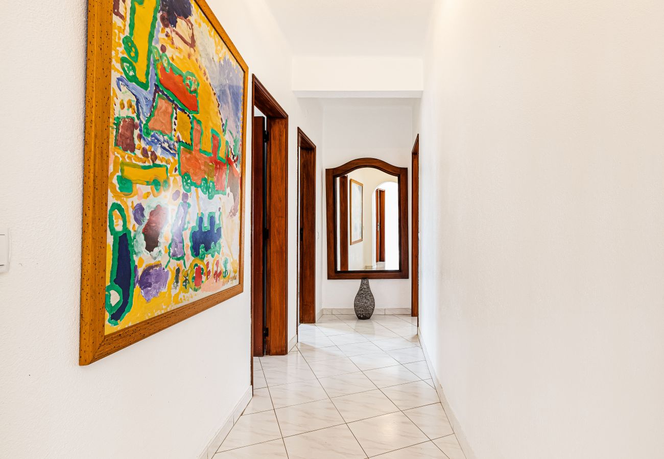 Villa en Porches - Casa do Vale: PET Friendly | Family, Pool & Beach