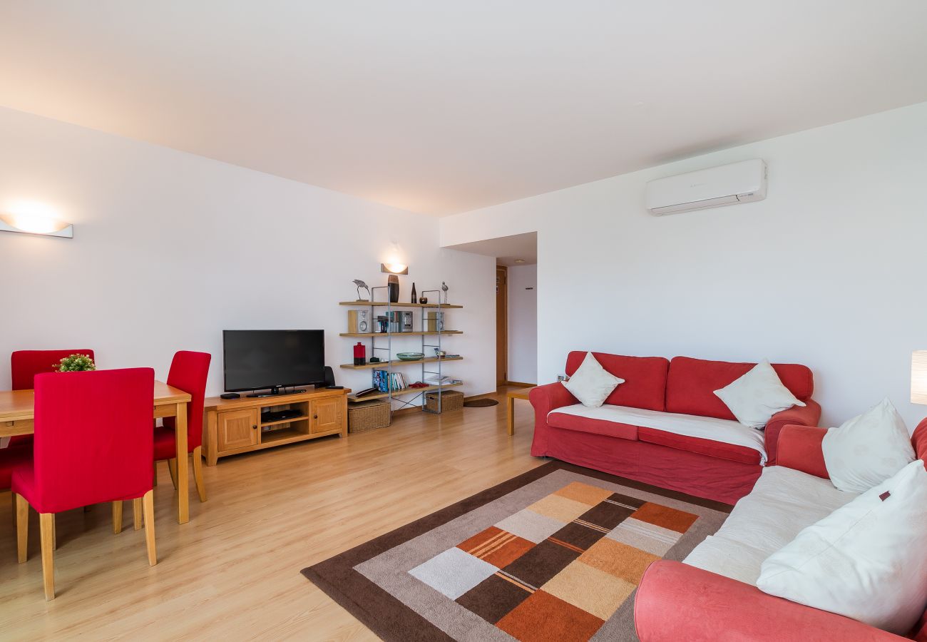 Apartamento en Lagos - On the Marina: City Center and Beach!