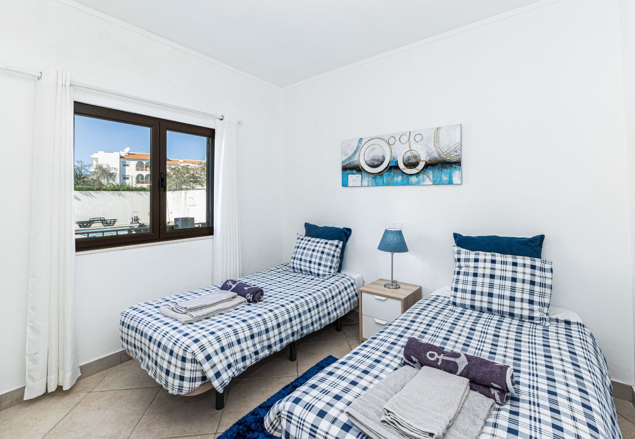 Apartamento en Lagos - Moinhos: Location | Pool | Families and Couples 