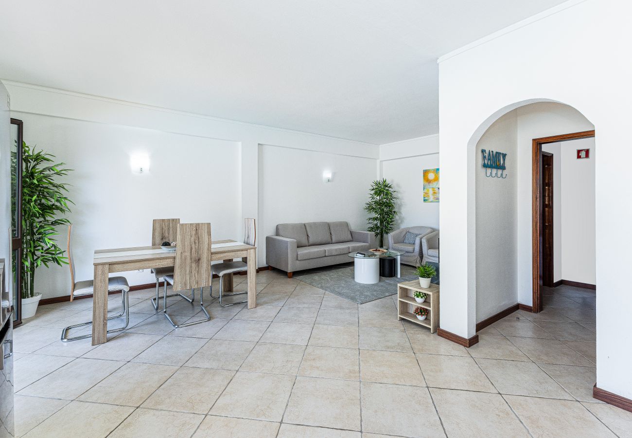 Apartamento en Lagos - Moinhos: Location | Pool | Families and Couples 