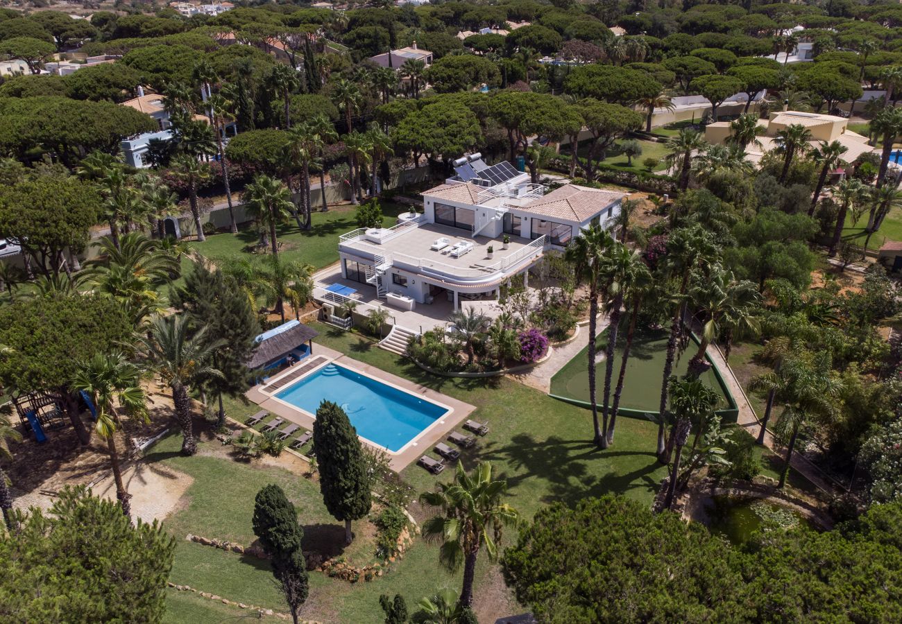 Villa en Vilamoura - Villa Natura | 6 Dormitorios | Espectacular Villa con Amplio Jardín  | Vilamoura