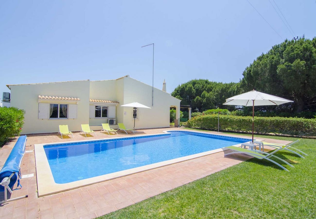 Villa à Vilamoura - Casa Nova | 3 Chambres | Extérieur Spacieux | Vilamoura