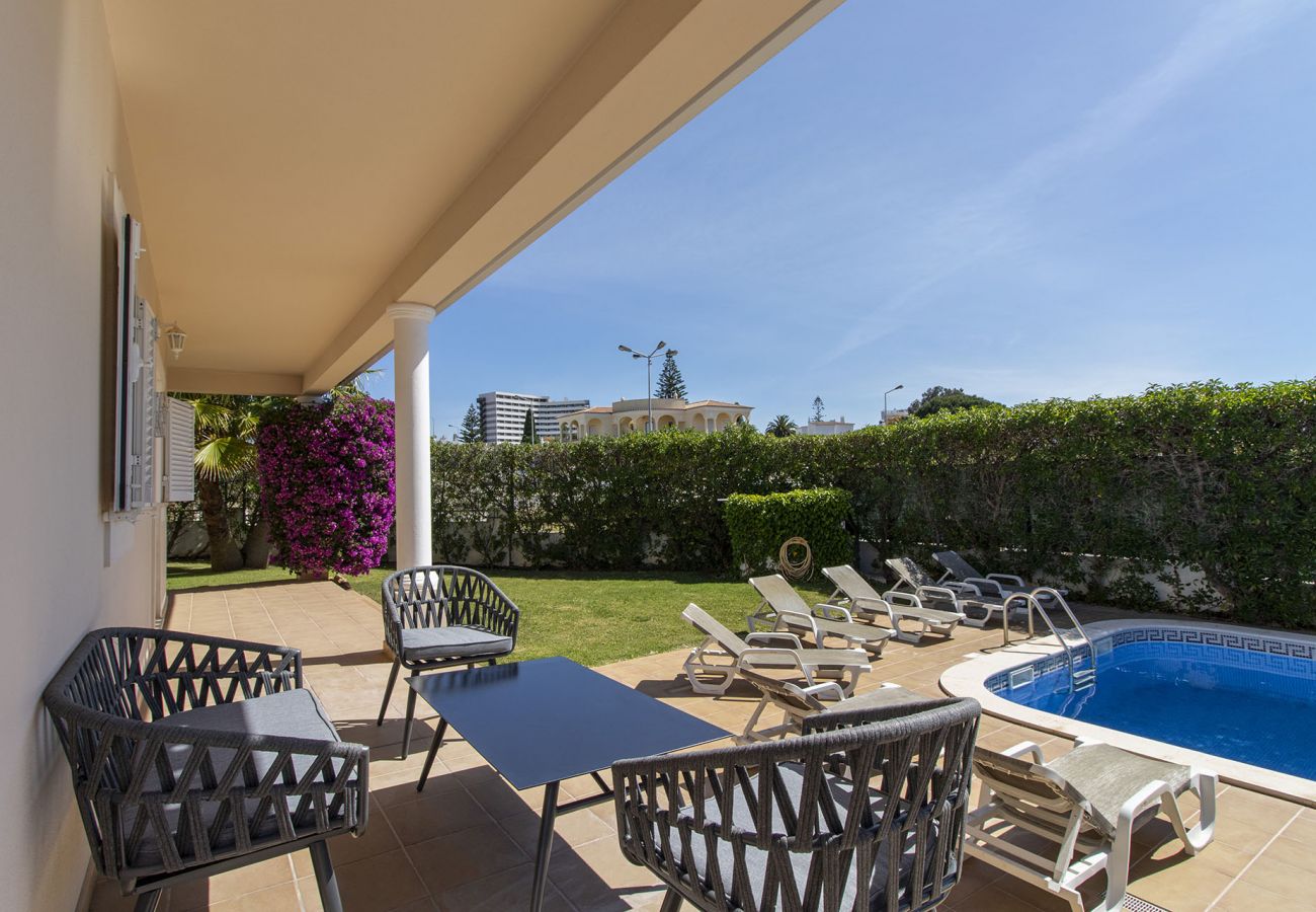 Villa à Albufeira - Villa Tulipa | 4 Chambres | Piscine Privée| Albufeira