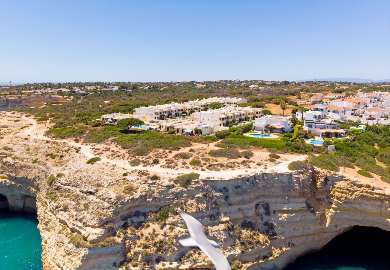 Maison mitoyenne à Lagoa - Casa Benagil Mar | 2 Chambres | Vue sur le Mer | Benagil