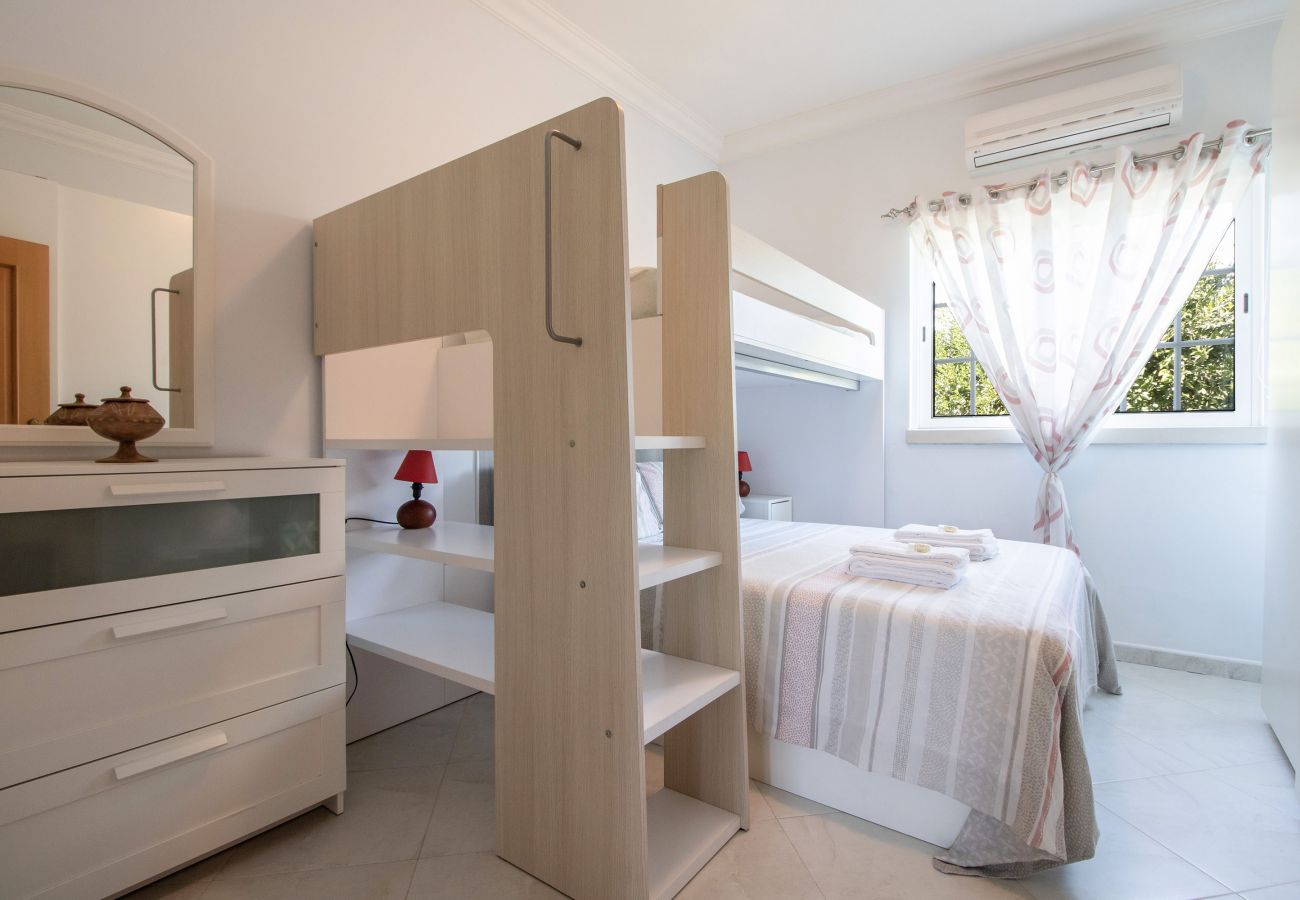 Villa à Loulé - Villa Teixeira | 4 Chambres | Jacuzzi extérieur | Almancil