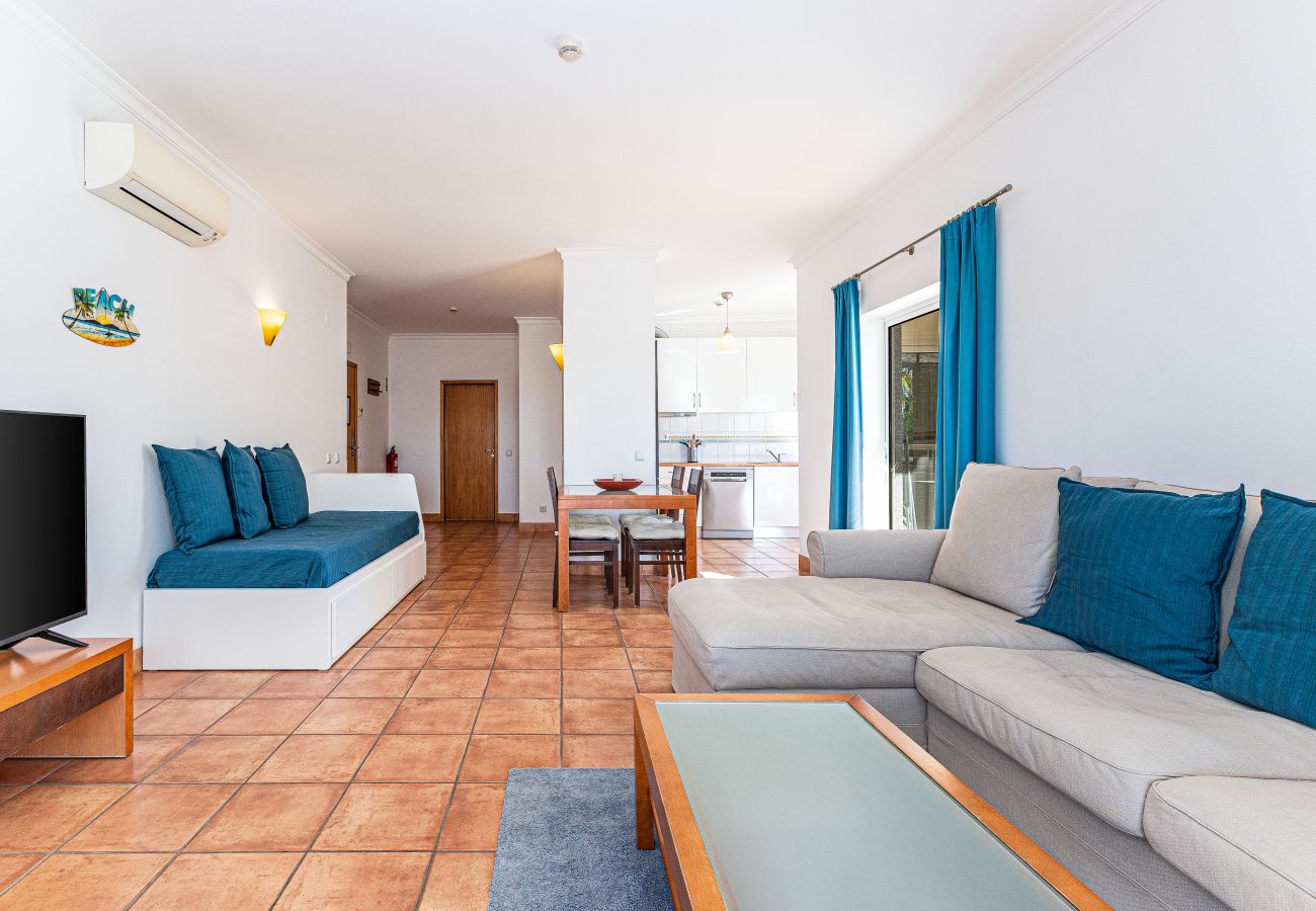 Appartement à Lagos - Porto de Mos Beach: Pool | Gym | PetFriendly 