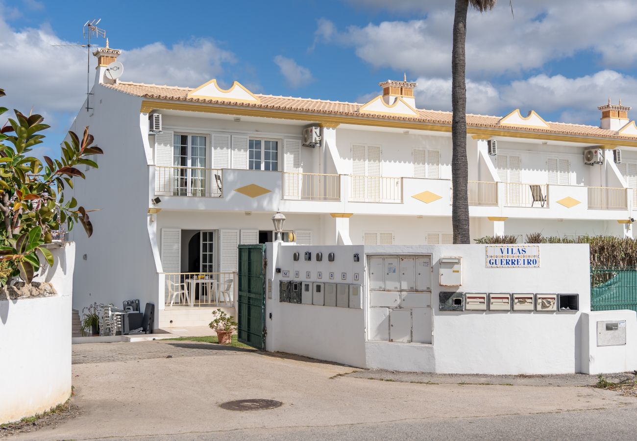 Maison mitoyenne à Albufeira - Casa Sal | 4 Chambres | Centrale | Olhos de Água