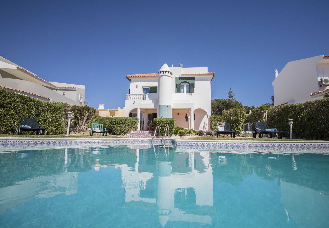 Villa em Vilamoura - Villa Jade | 4 Quartos | Piscina | Aldeia Velha | Vilamoura