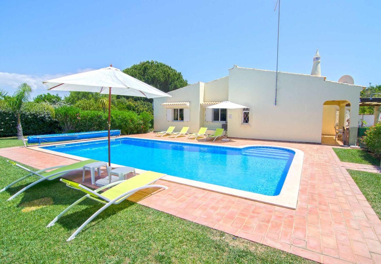 Villa em Vilamoura - Casa Nova | 3 Quartos | Exterior Espaçoso | Vilamoura