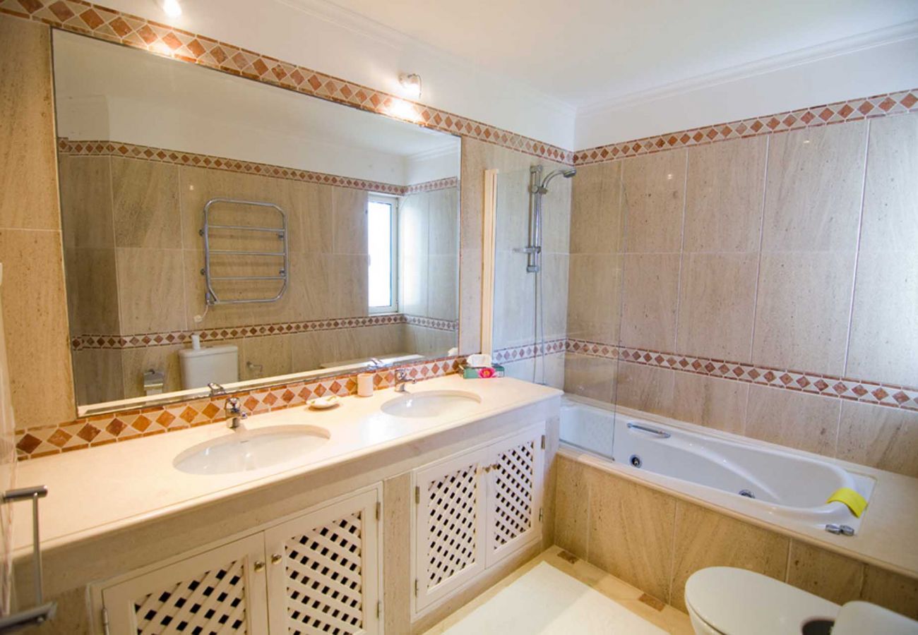 Apartamento em Quinta do Lago - Apartamento Jarro | 2 Quartos | Elegante | Quinta do Lago