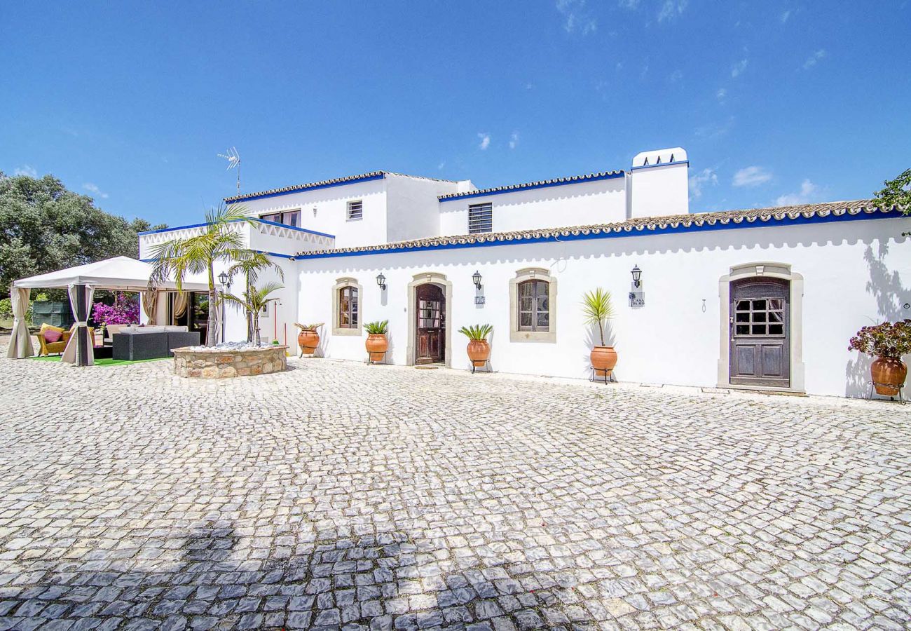 Villa em Loulé - Casa da Avó | 6 Quartos | Casa de Campo | Almancil