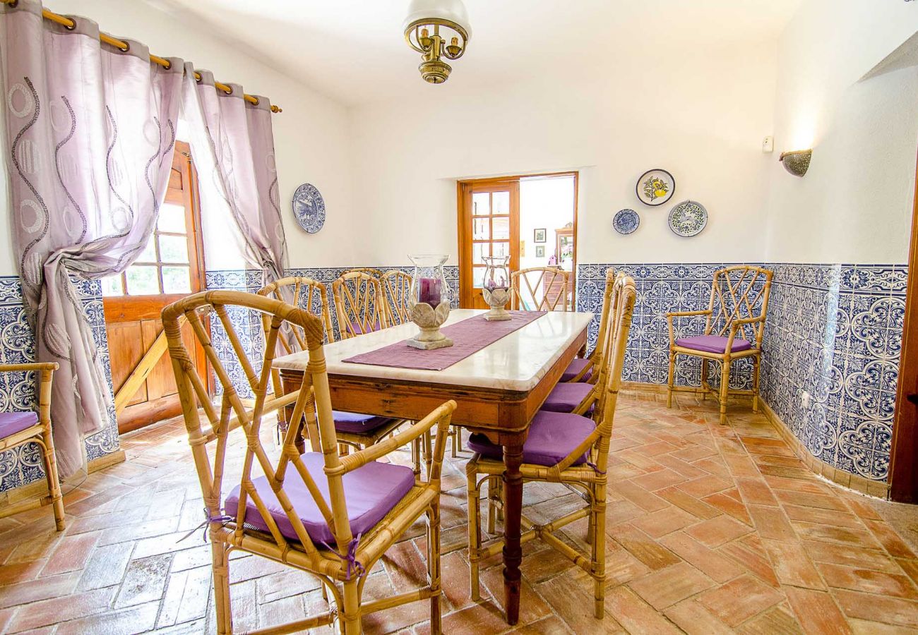 Villa em Loulé - Casa da Avó | 6 Quartos | Casa de Campo | Almancil