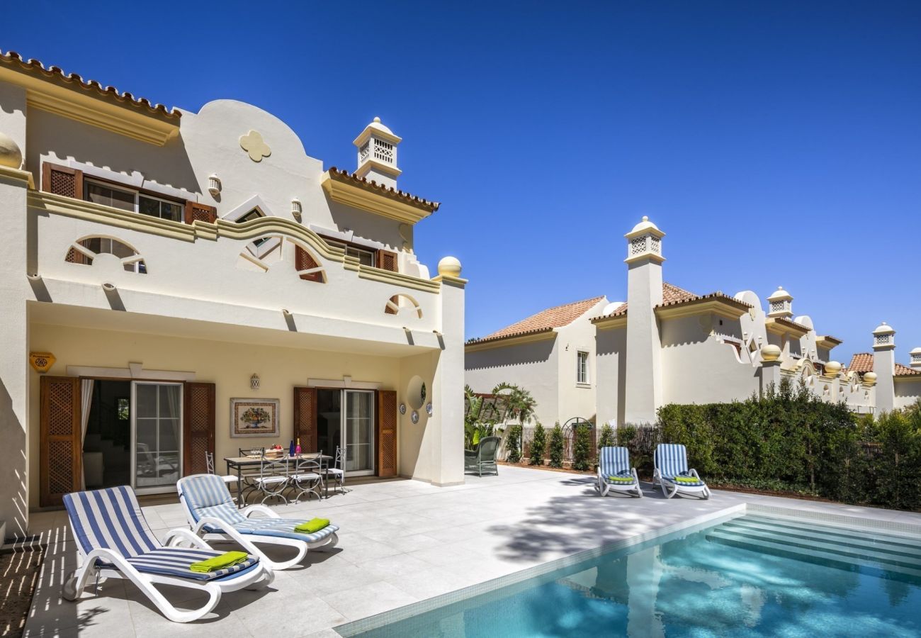 Casa geminada em Quinta do Lago - Casa Altos - 3 Quartos - Pinheiros Altos