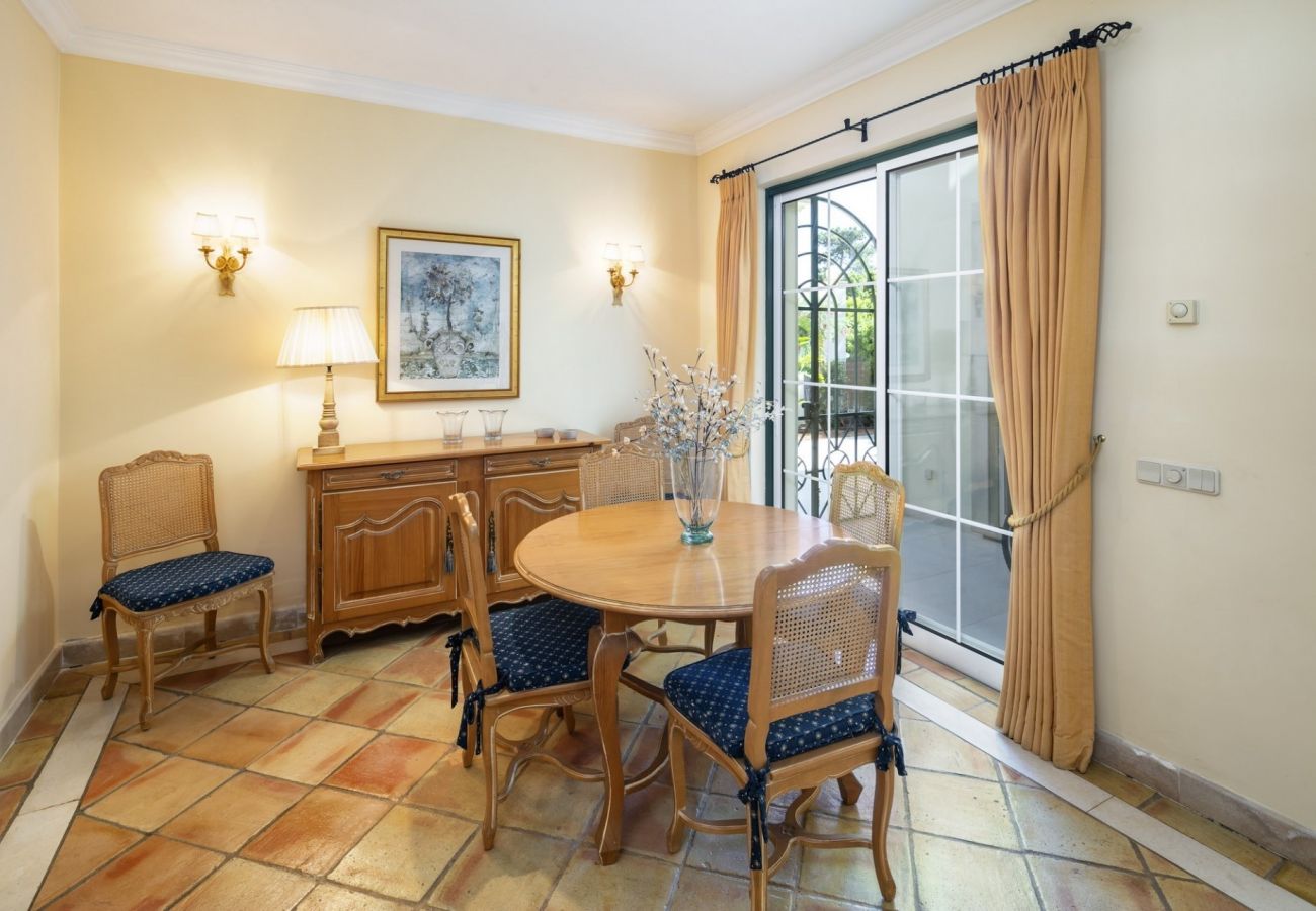 Casa geminada em Quinta do Lago - Casa Altos - 3 Quartos - Pinheiros Altos