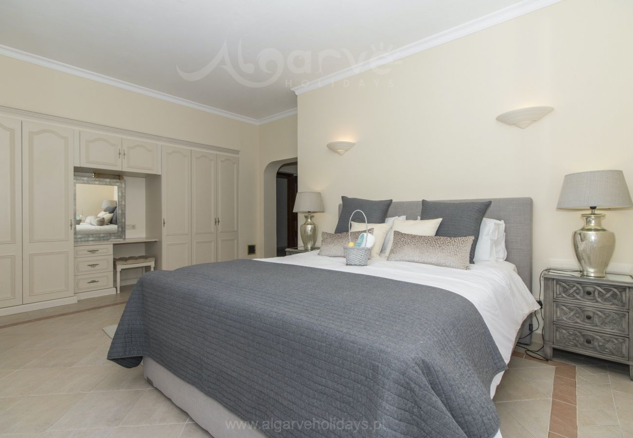 Villa em Vilamoura - Villa Magellan | 4 Quartos | Frente Golfe | Vilamoura