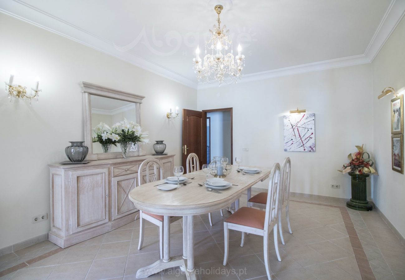 Villa em Vilamoura - Villa Magellan | 4 Quartos | Frente Golfe | Vilamoura