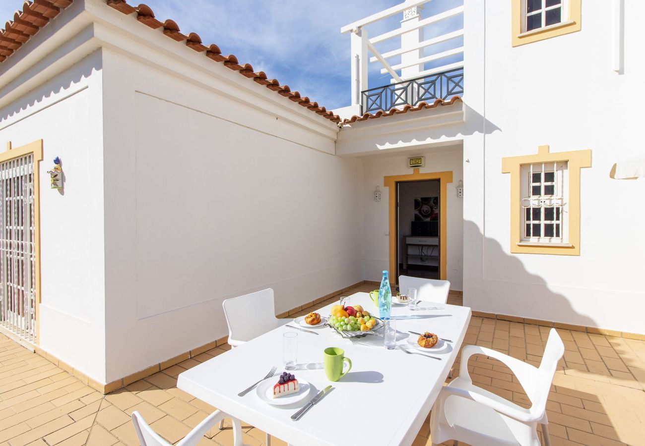 Villa em Albufeira - Villa Pacheco | 4 Quartos | Ao pé da praia | Olhos de Água