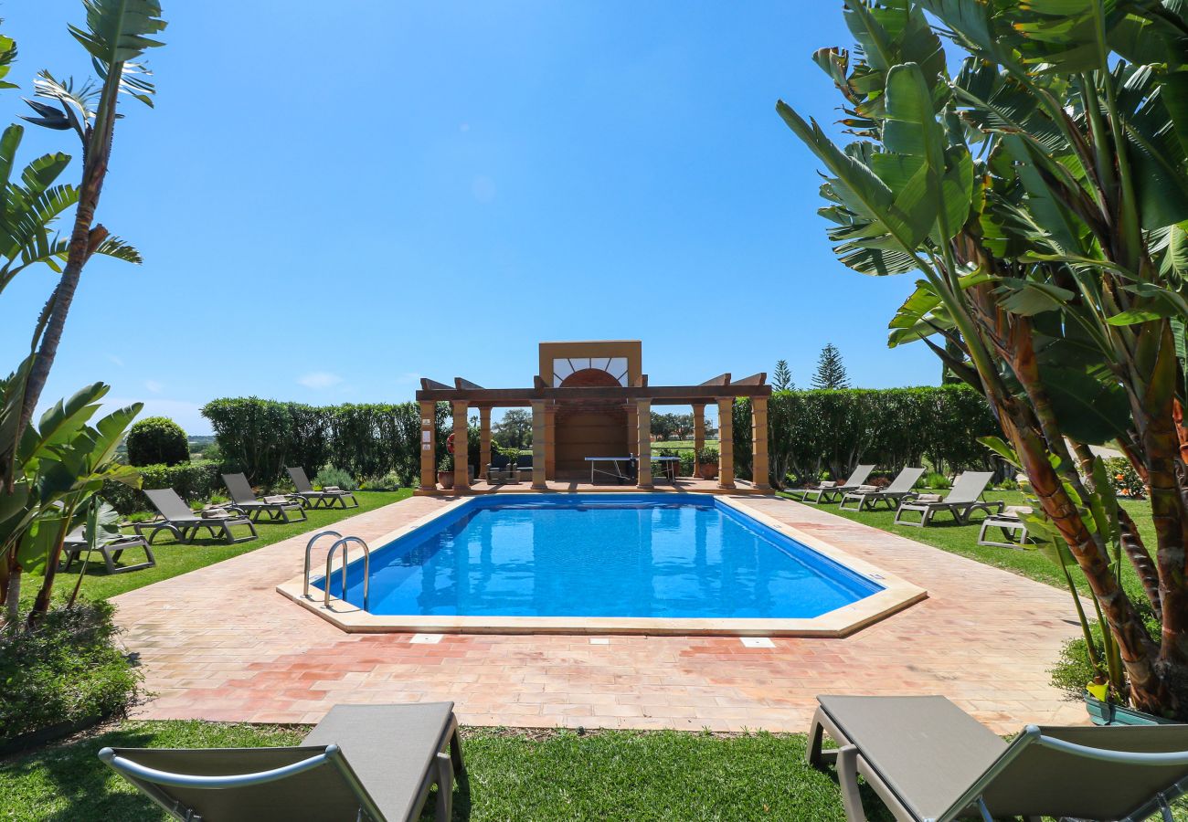 Villa em Albufeira - Quinta Dionysus | 6 Quartos | Vinha Própria | Albufeira