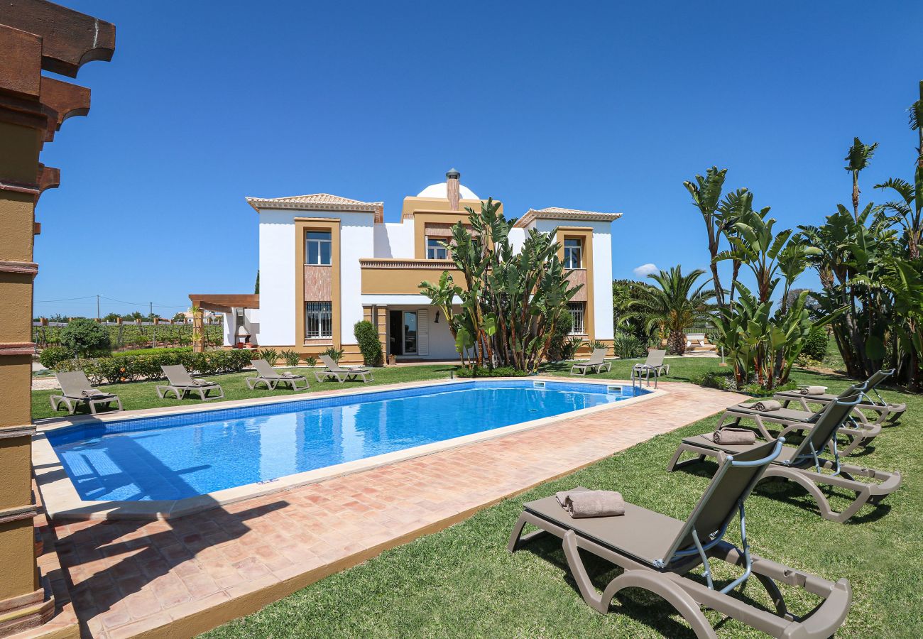 Villa em Albufeira - Quinta Dionysus | 6 Quartos | Vinha Própria | Albufeira