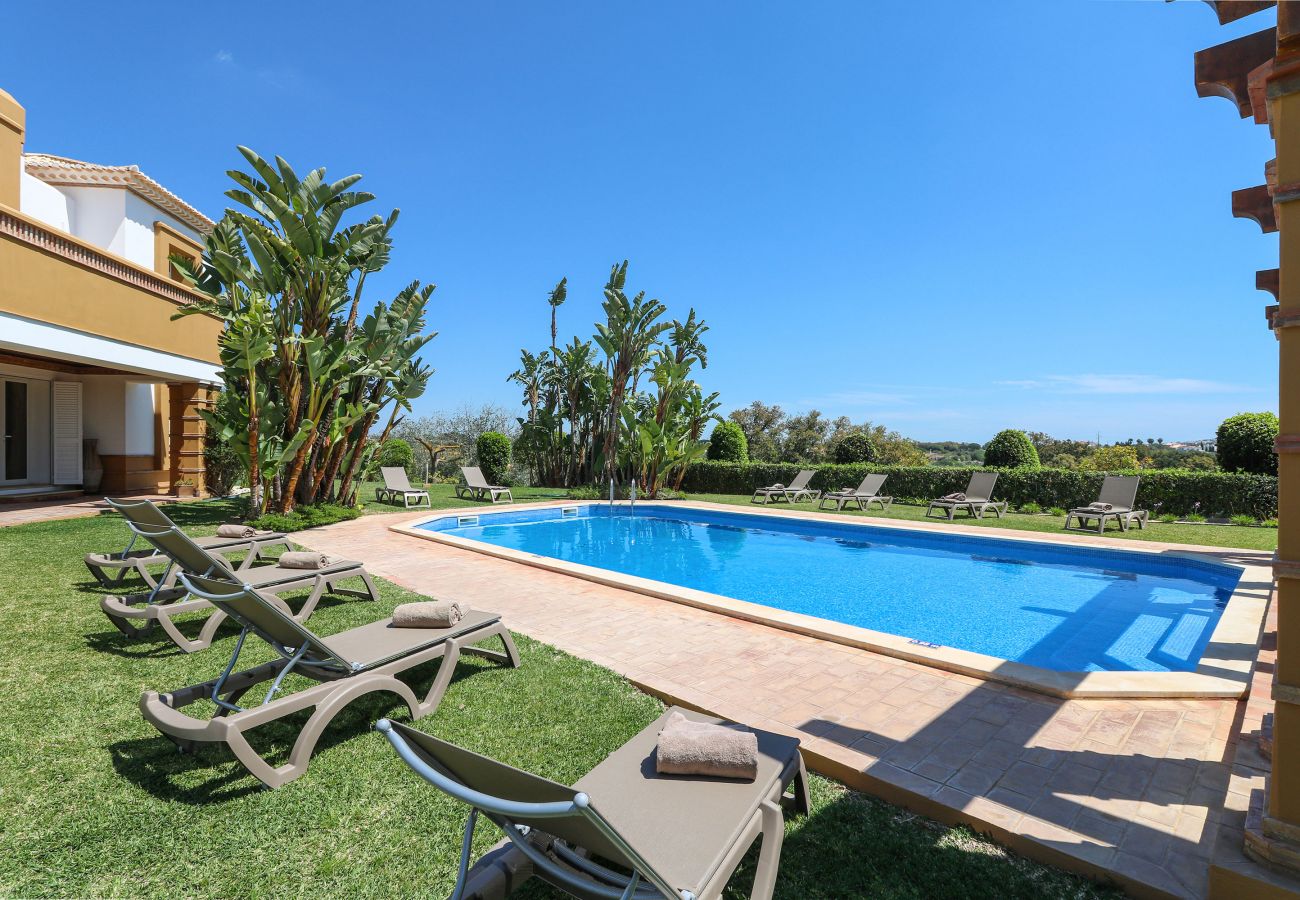 Villa em Albufeira - Quinta Dionysus | 6 Quartos | Vinha Própria | Albufeira