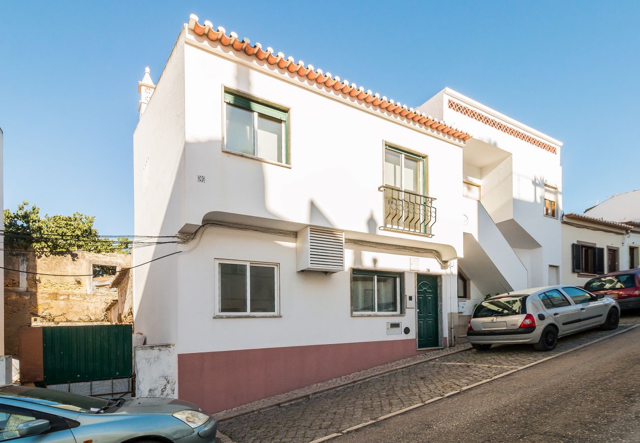 Casa em Lagos - Casa Gaivota | Traditional house in central Lagos