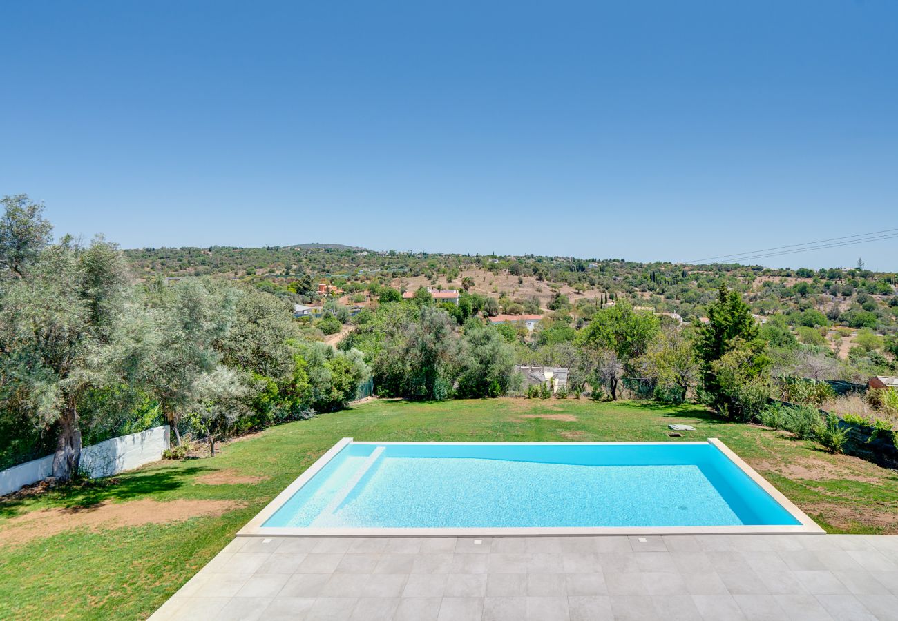 Villa em Loulé - Quinta do Cerro | 4 Bedrooms | Calmo | Loulé