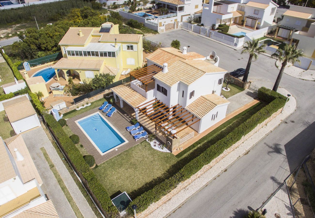 Villa in Galé - Villa Magali | 4 Bedrooms | Walking Distance to Beach | Galé