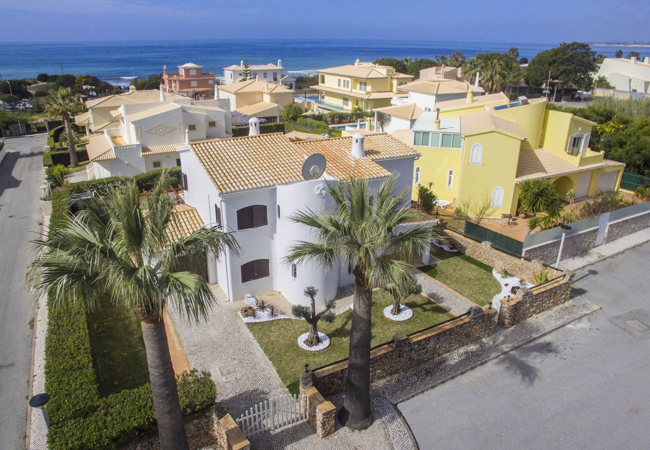 Villa in Galé - Villa Magali | 4 Bedrooms | Walking Distance to Beach | Galé