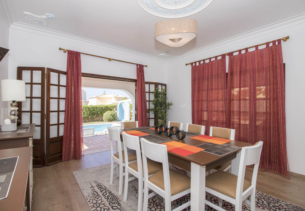 Villa in Galé - Villa Magali | 4 Bedrooms | Walking Distance to Beach | Galé