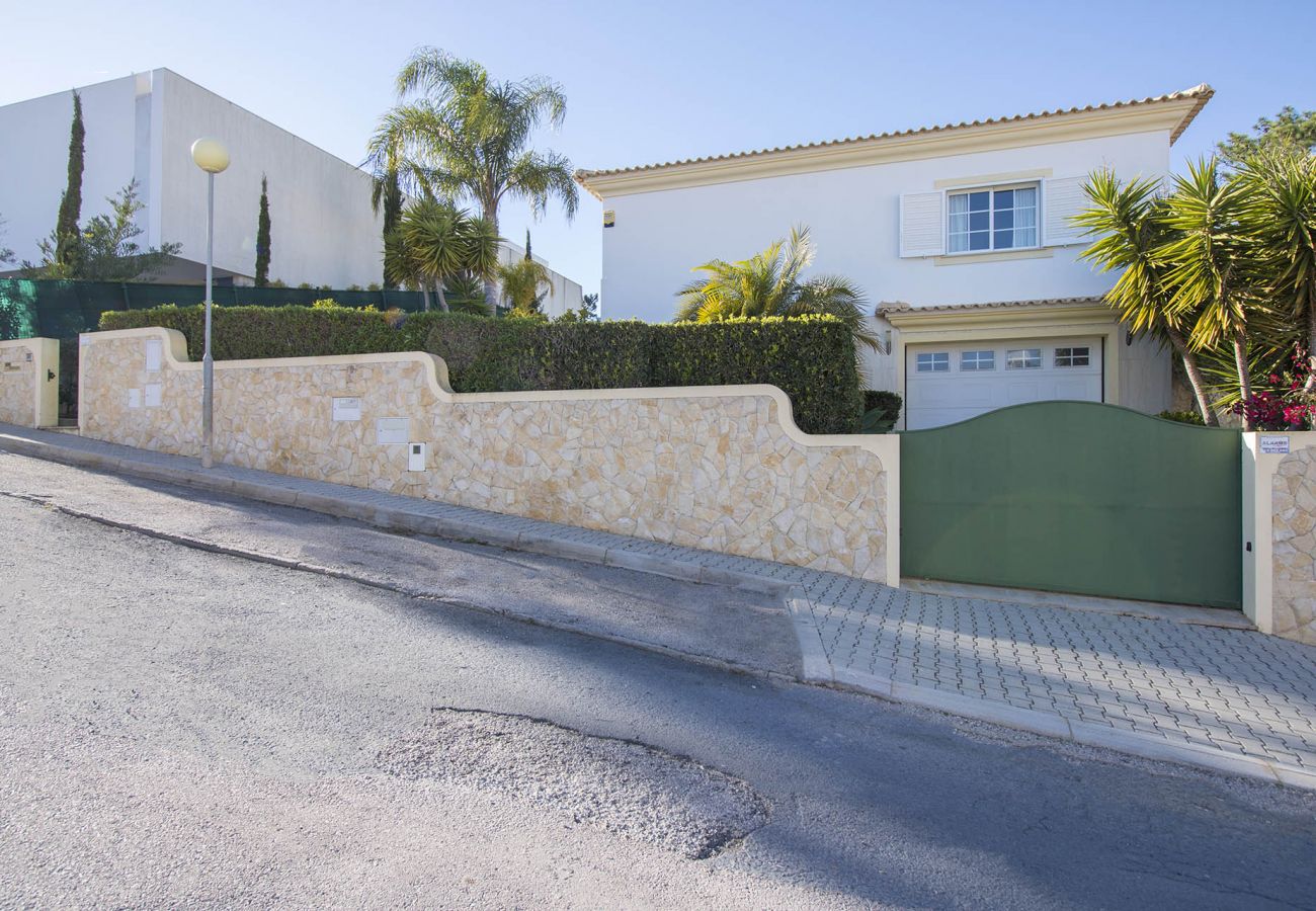 Villa in Albufeira - Villa Joy | 4 Bedrooms | Walking Distance to Beach | Olhos de Água