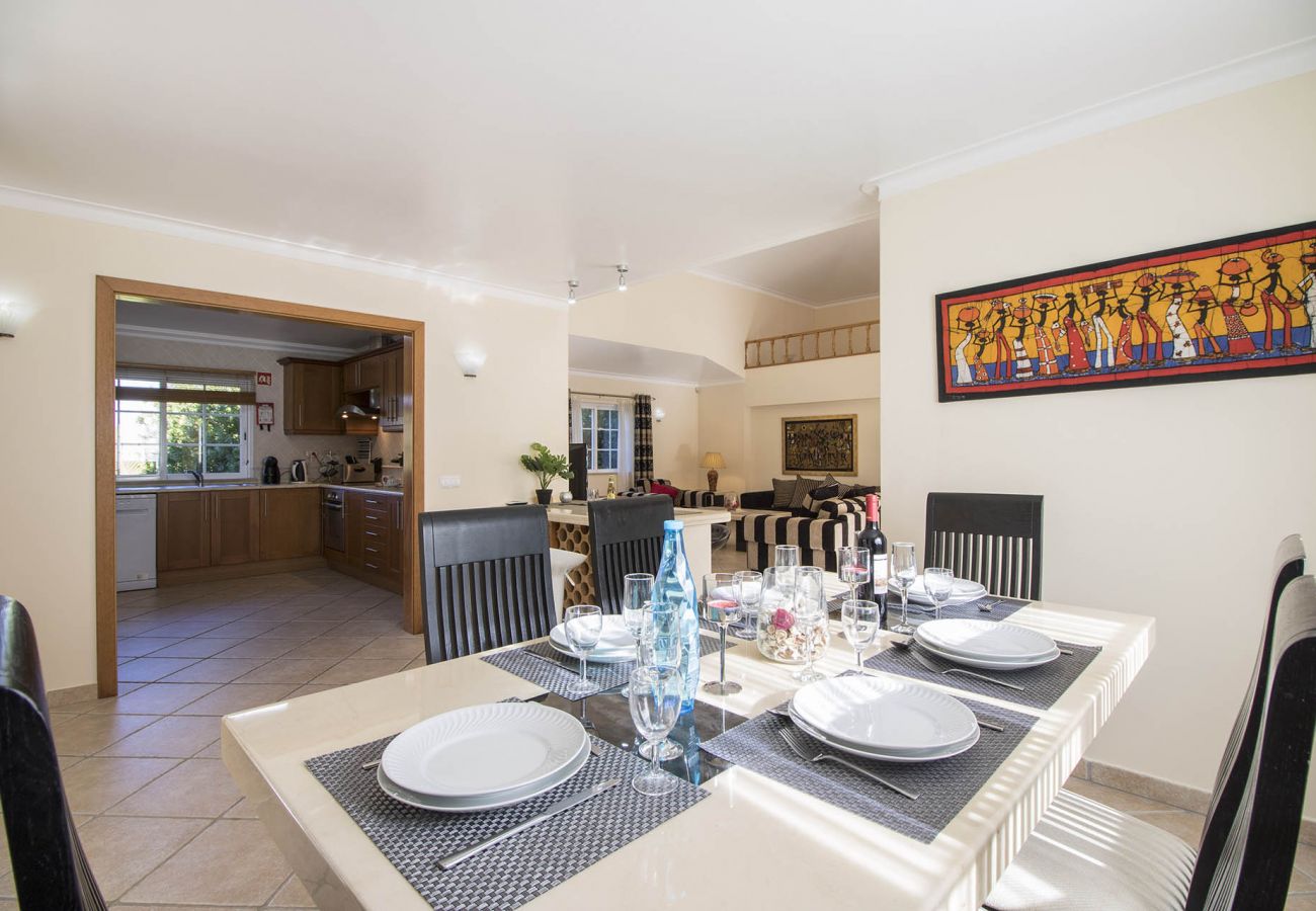 Villa in Albufeira - Villa Joy | 4 Bedrooms | Walking Distance to Beach | Olhos de Água