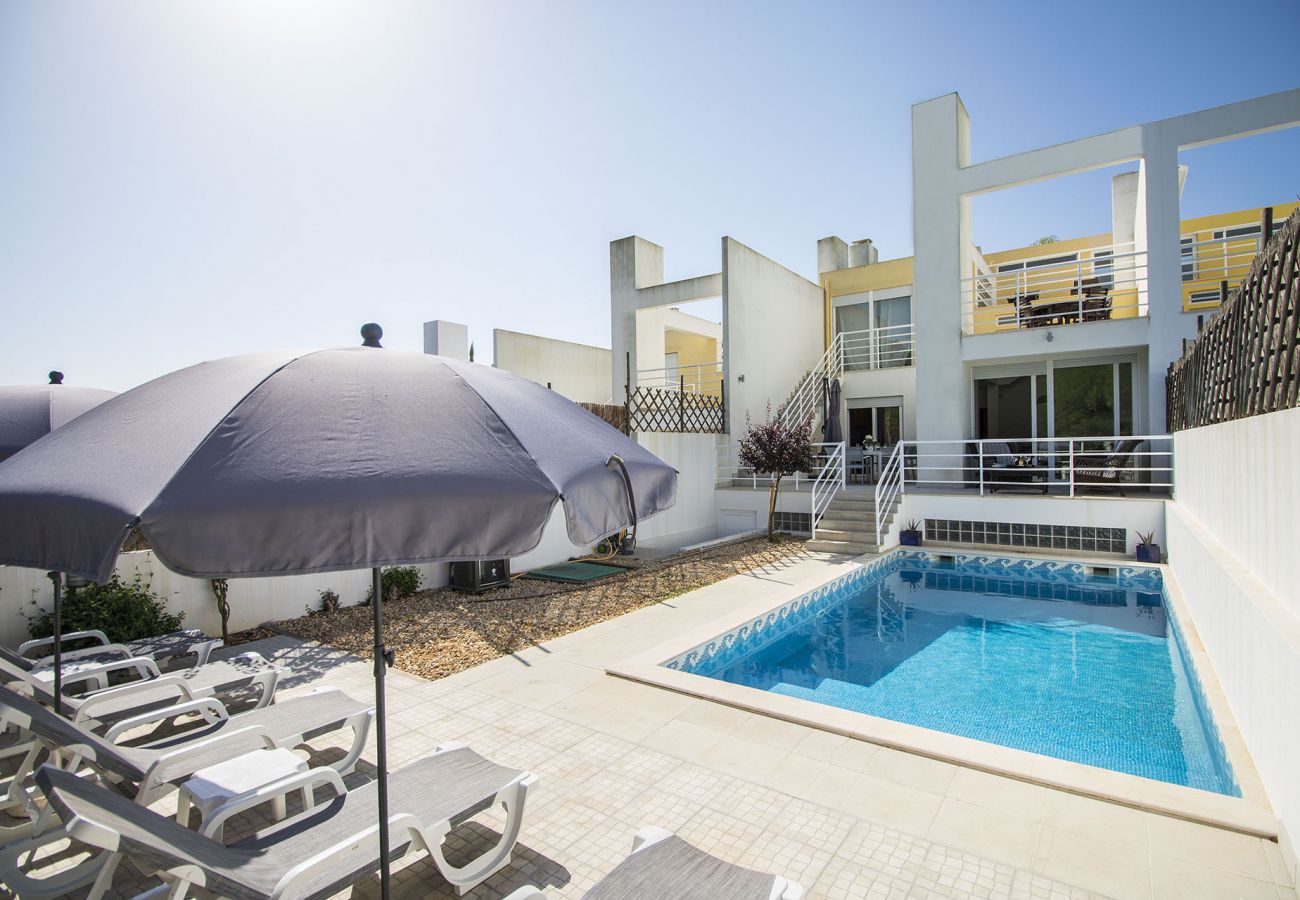 Townhouse in Almancil - Casa Granada | 4 Bedrooms | Private Pool | Varandas do Lago