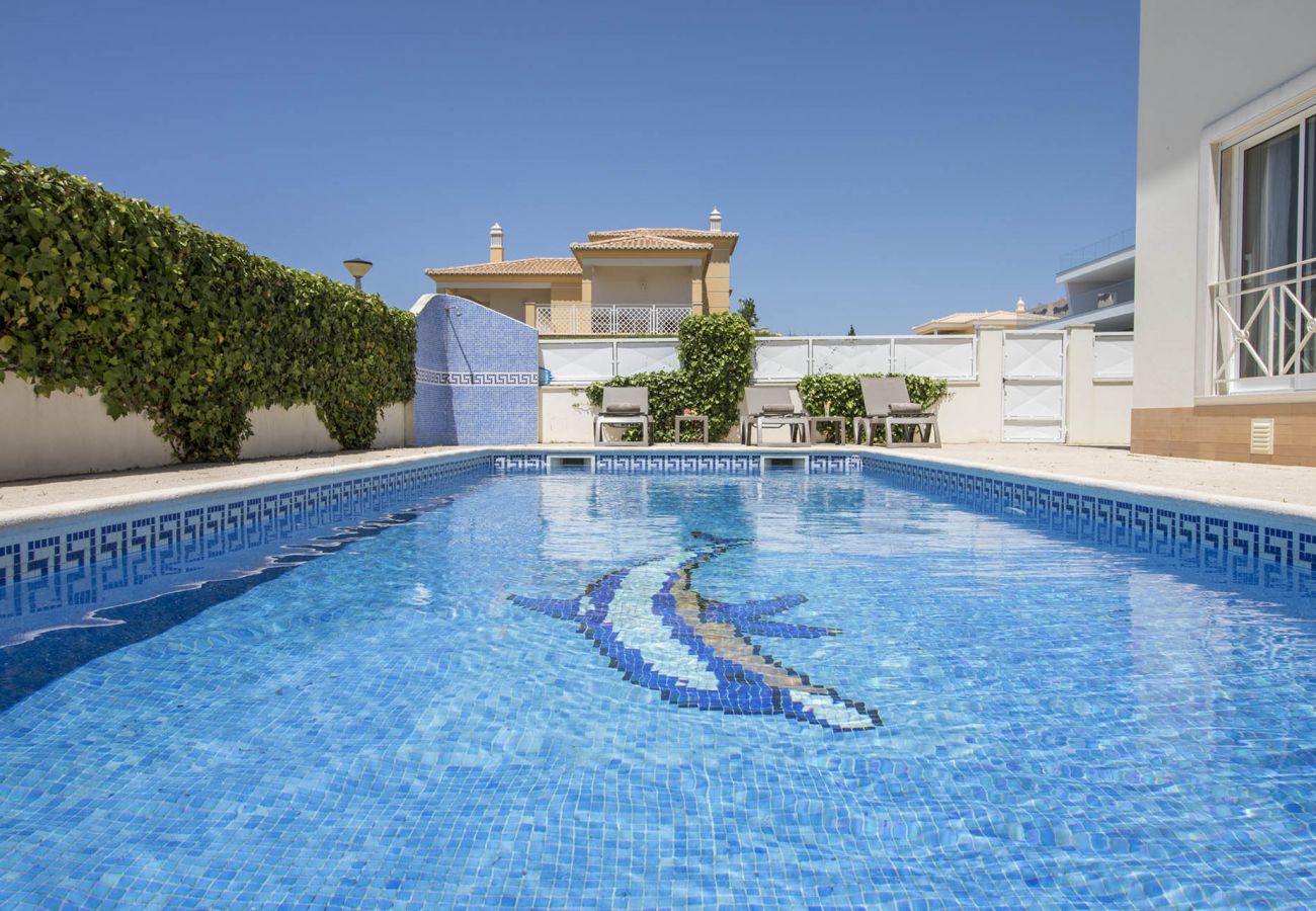 Villa in Galé - Villa Maresia | 4 Bedrooms | Easy Walking Distance to Beach | Galé