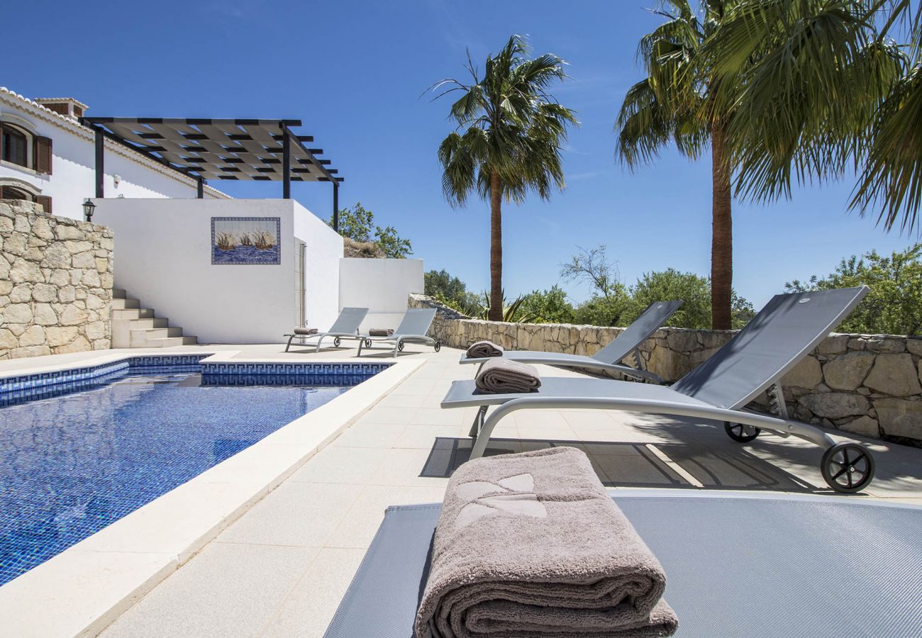 Villa in Loulé - Villa Angel | 2 Bedrooms | Panoramic Views | Parragil