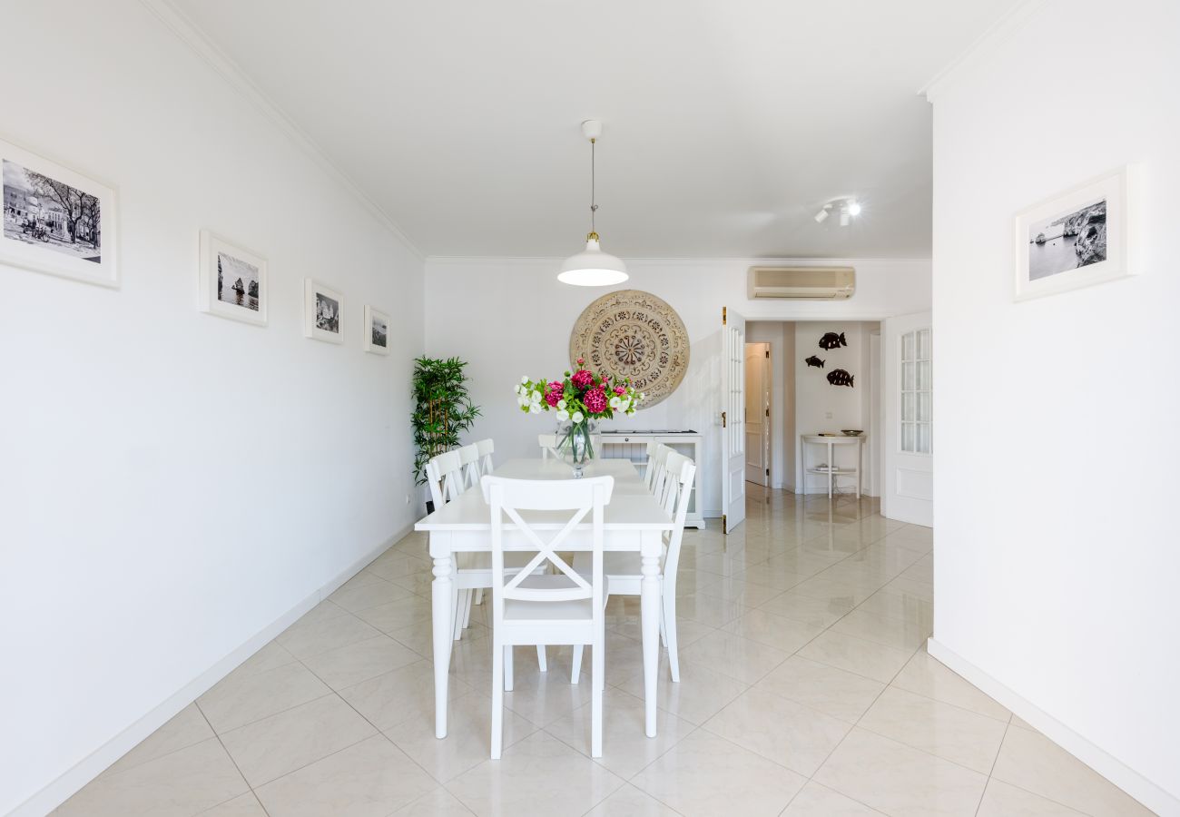 Apartment in Albufeira - Amazing Apartment in Albfueira