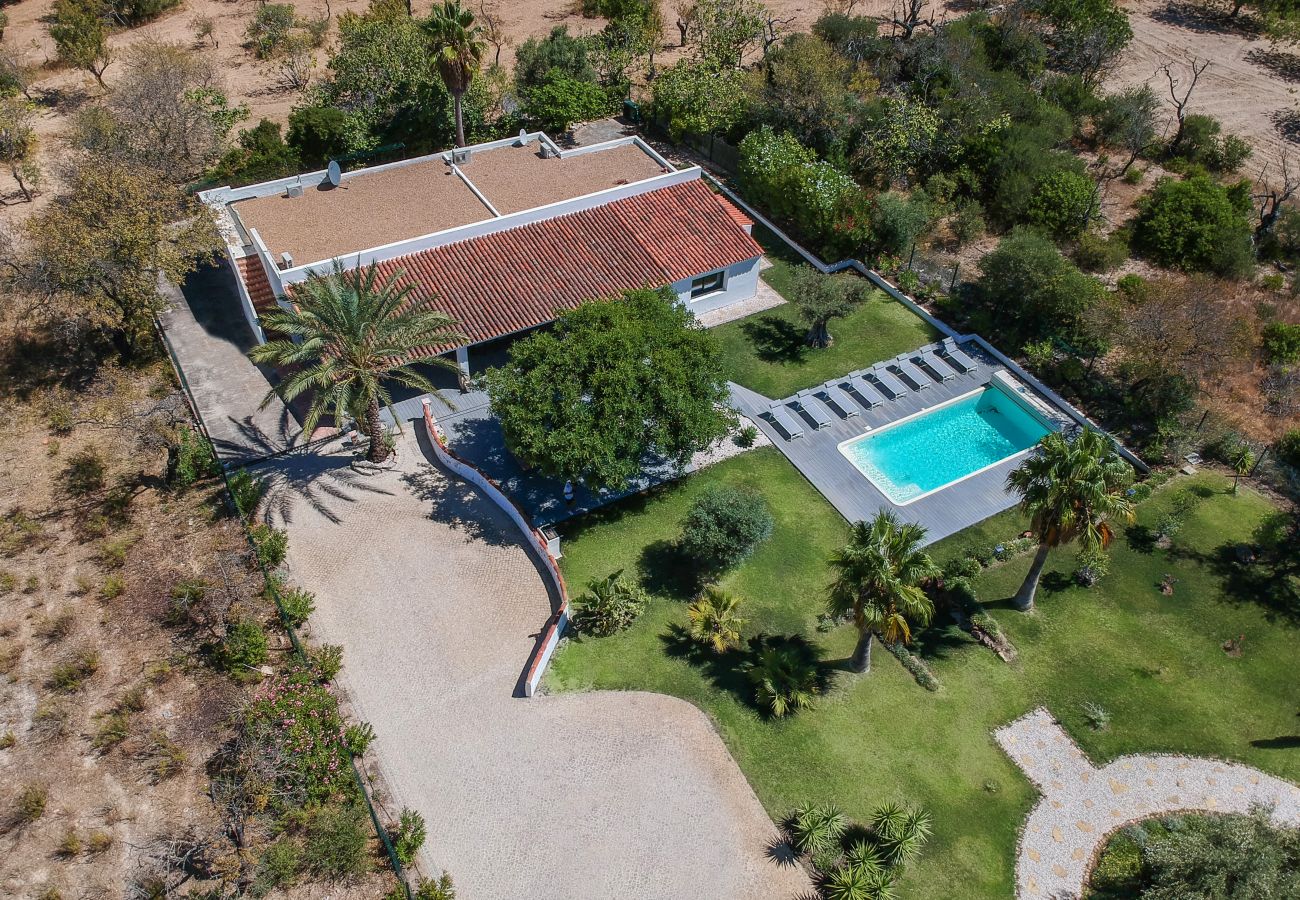 Villa in Loulé - Villa Isabelle | 4 Bedrooms | Total Privacy | Loulé