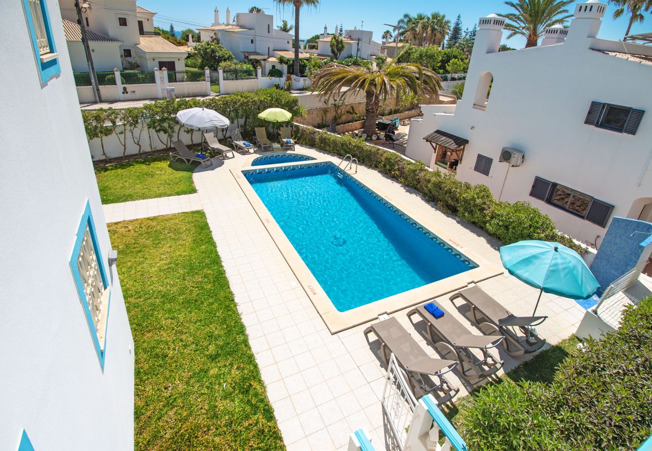 Villa in Galé - Villa Azul | 4 Bedrooms | Easy Walking to the Beach | Galé